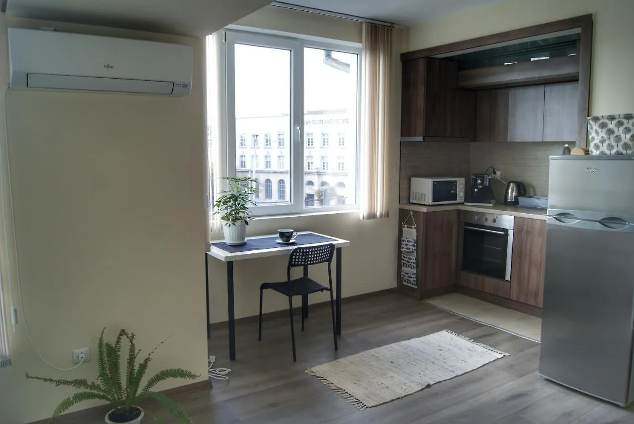 By The Cathedral - Top Center - 2 Bedroom Flat Варна